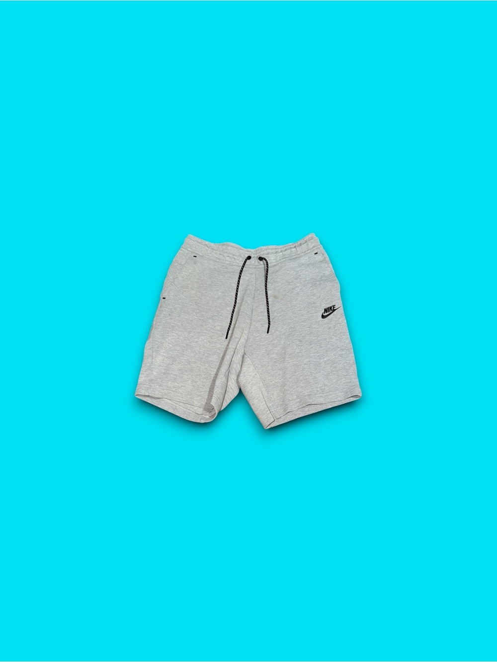 Nike tech sportswear club fleece sweat shorts grey men’s small